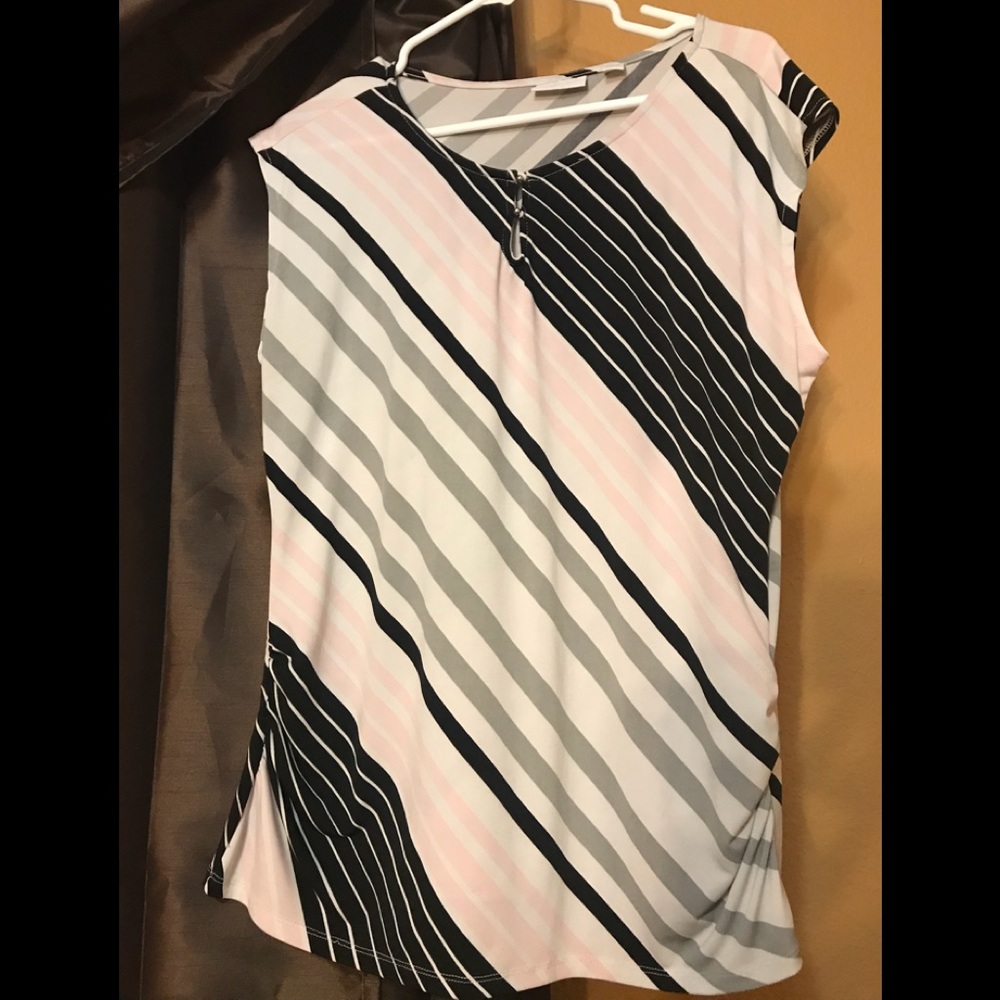 New York & Company, stylish business top